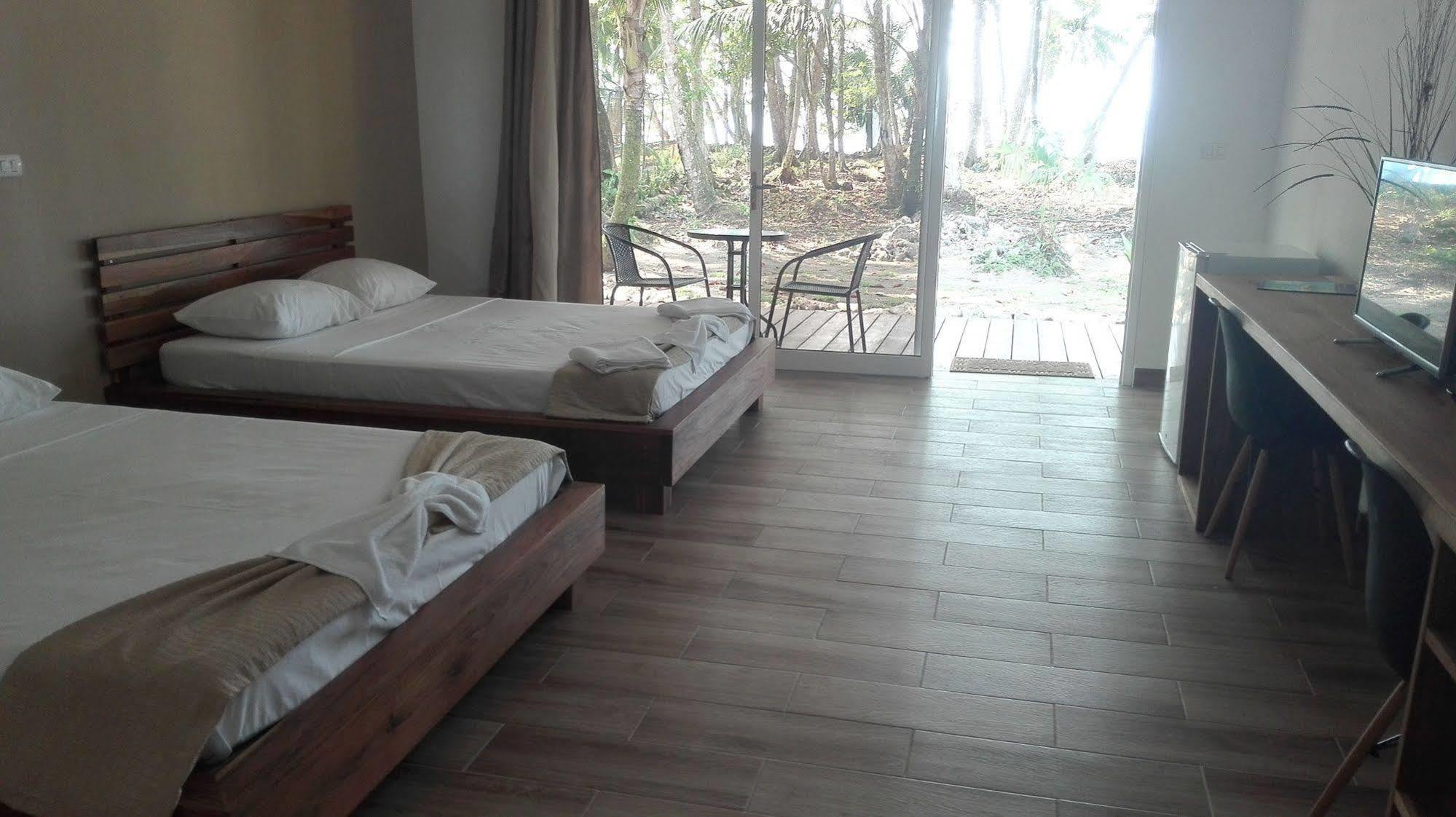 Cahuita Inn Exteriör bild