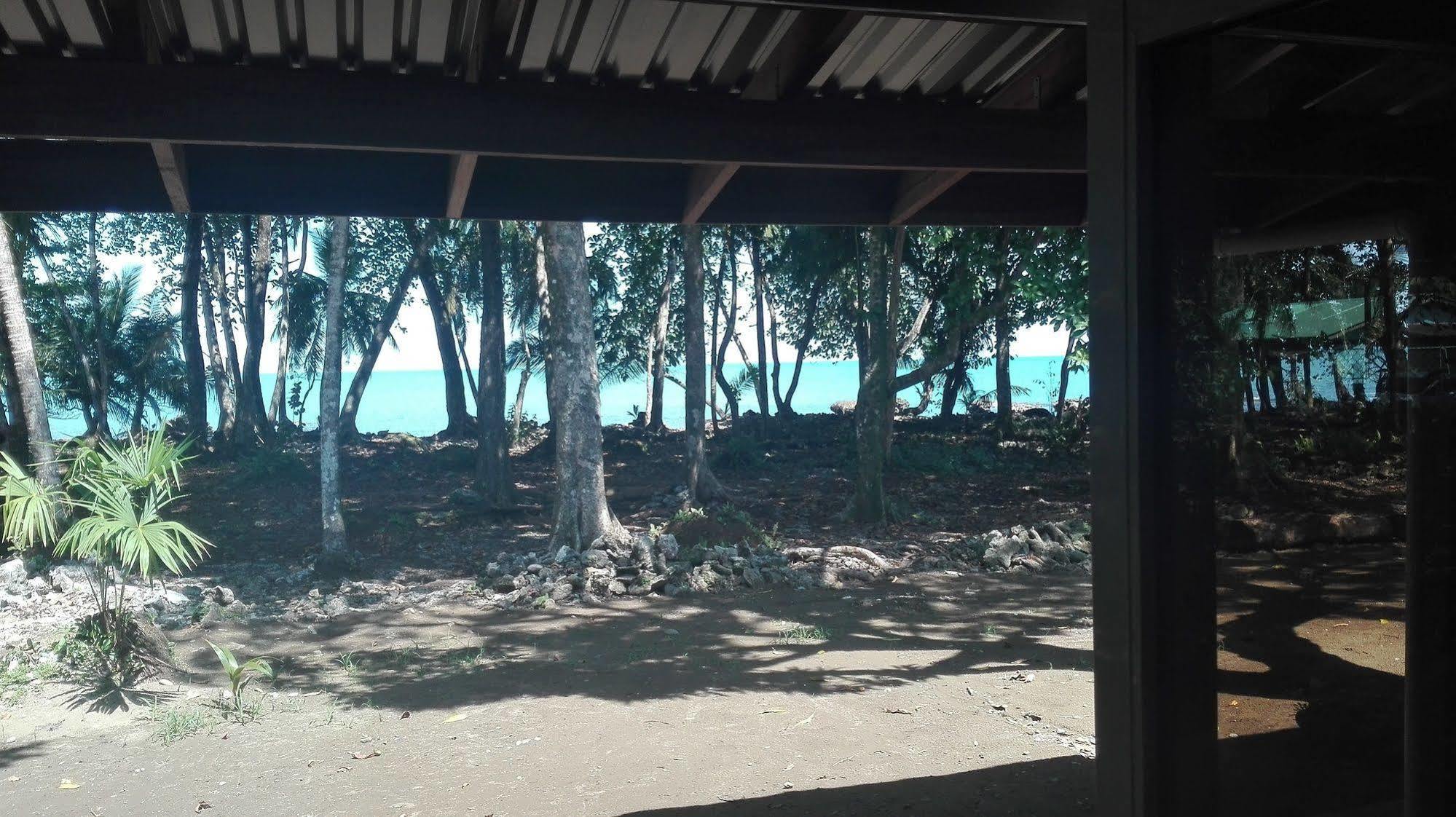 Cahuita Inn Exteriör bild