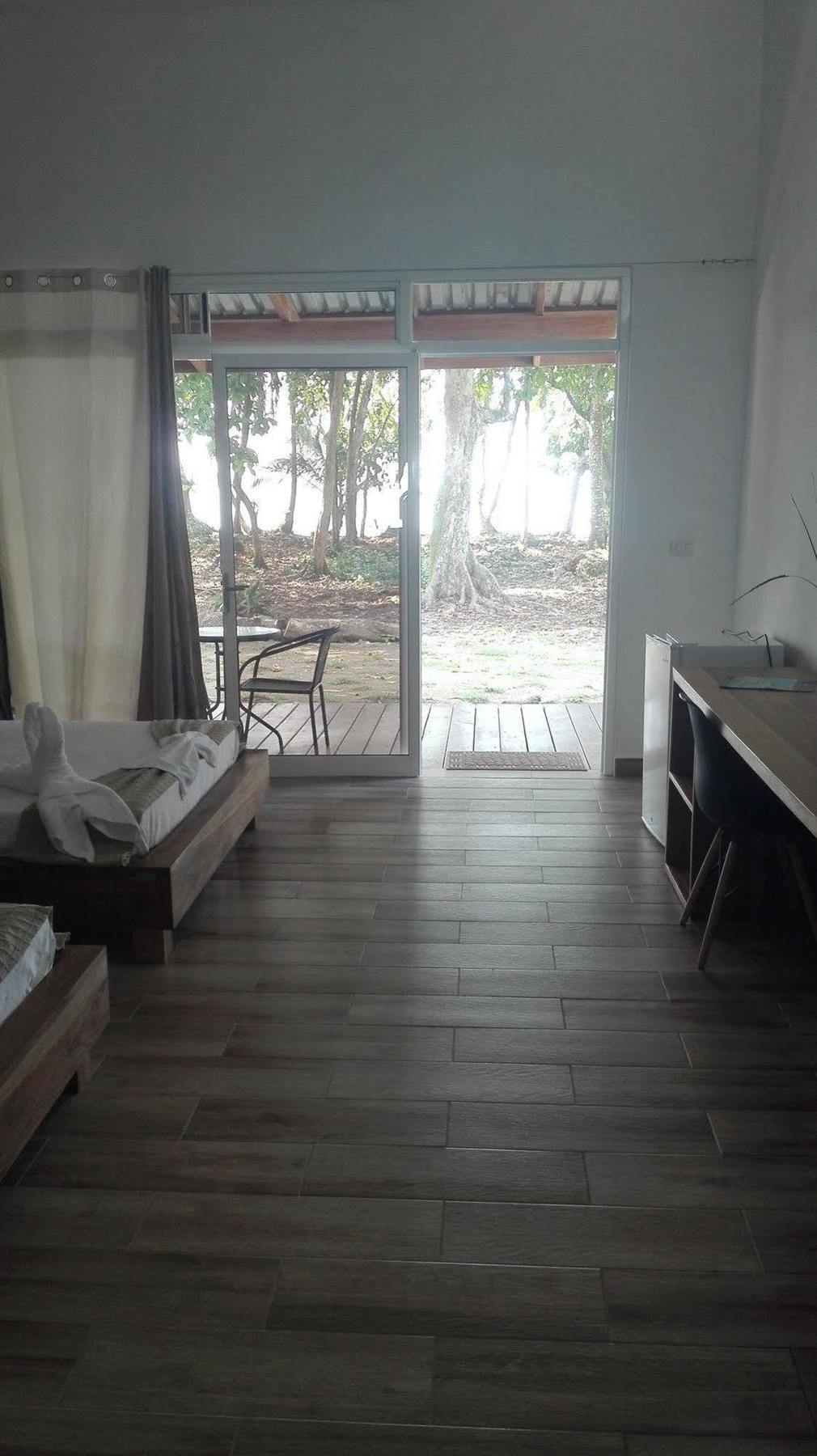 Cahuita Inn Exteriör bild
